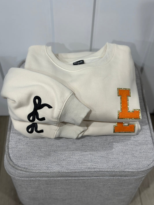 Latrobe bow crewneck