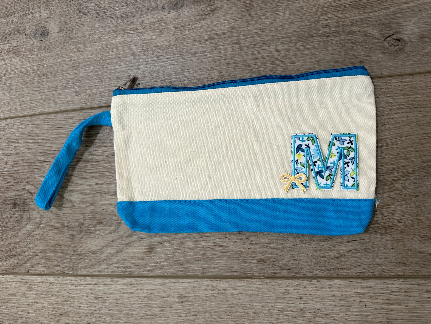 Color-block initial make up bag